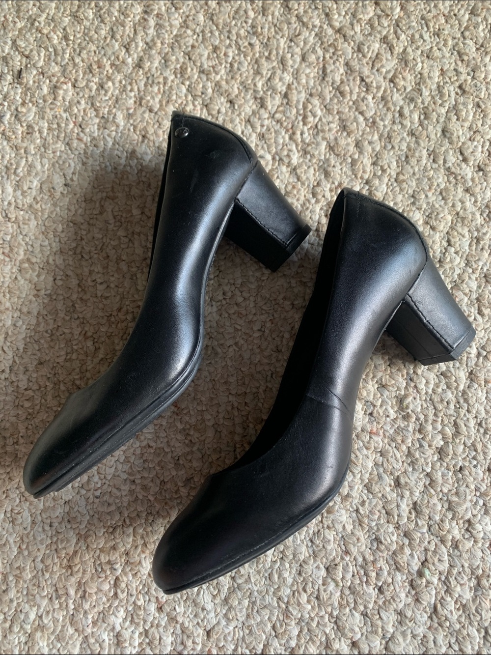 Hush puppies black leather pumps worn once 7.5 2 inch heel dress shoes